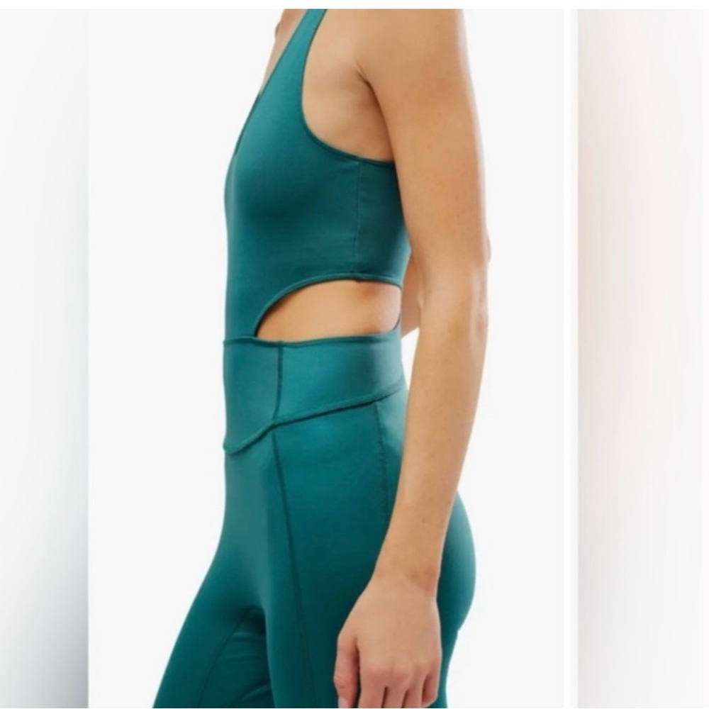 NWT-FREE PEOPLE MOVEMENT ONESIE - Picture 7 of 9